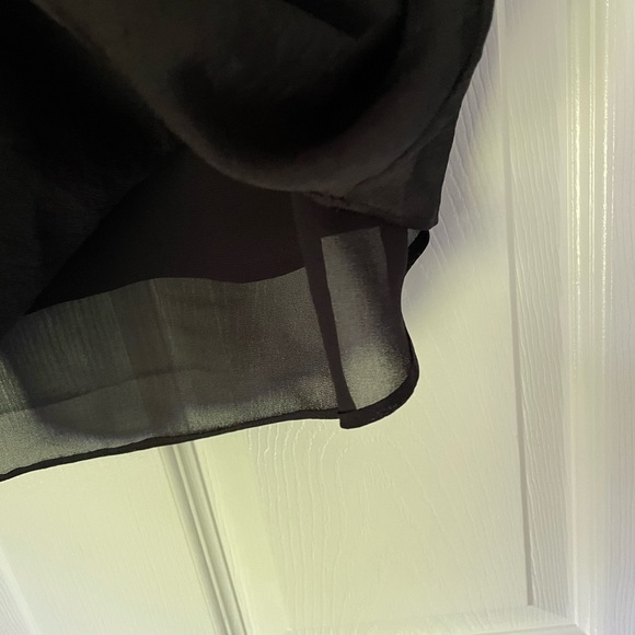 Express Tank Top - Picture 2 of 4